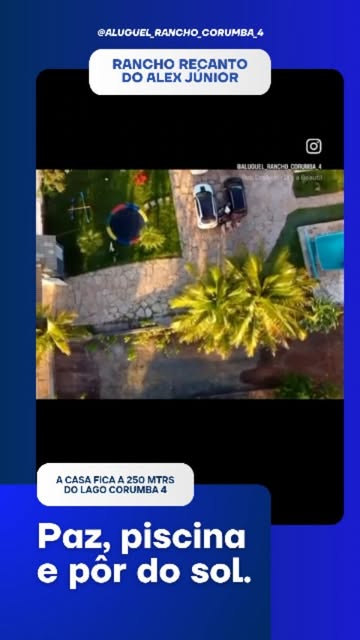 Vista aérea de um rancho com piscina